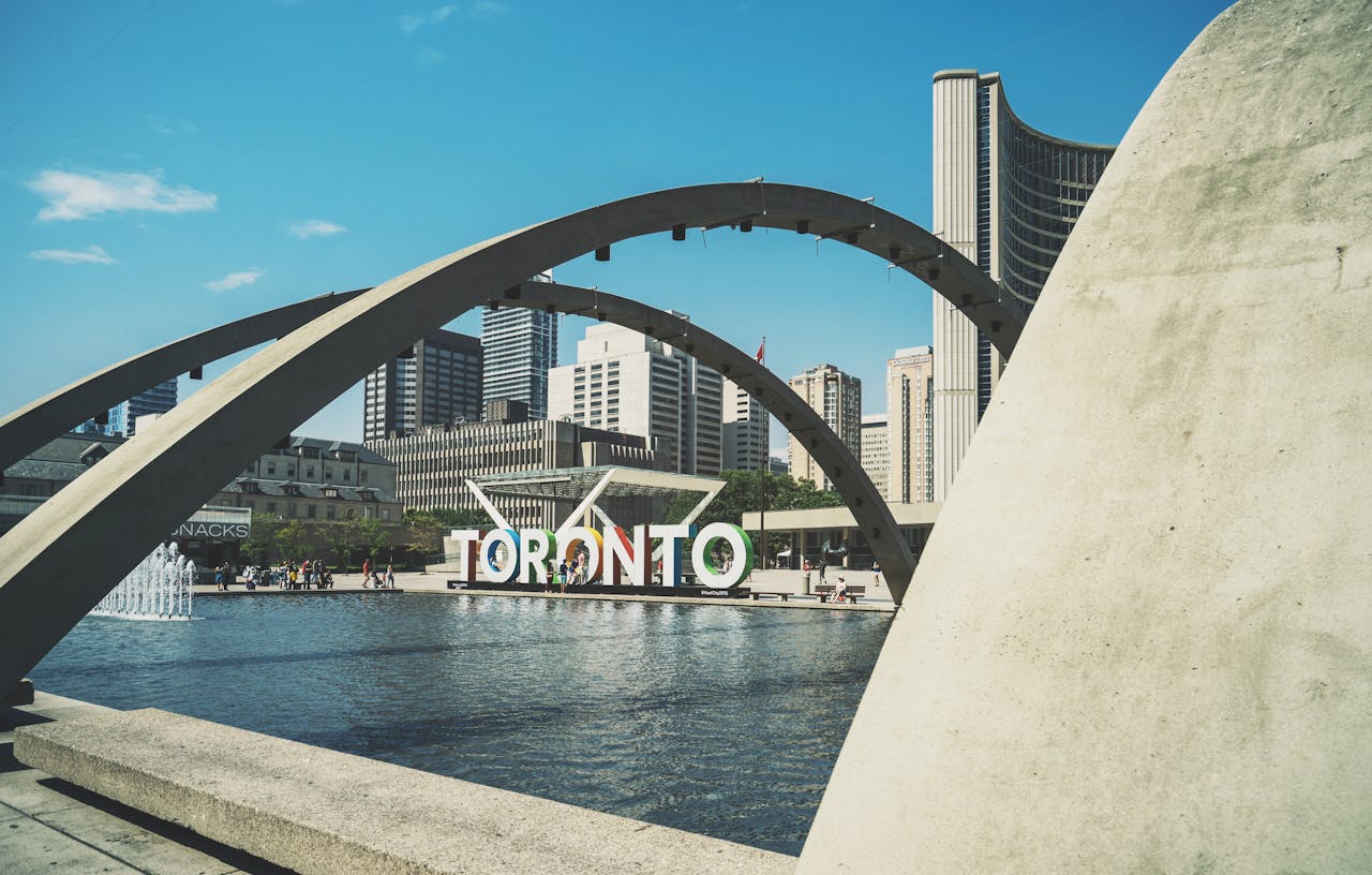 Family Vacation in Toronto: Top 5 Things to Do