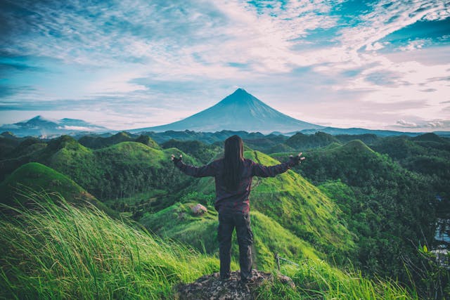 Why Experiential Travel Is Replacing Sightseeing Trips in 2025