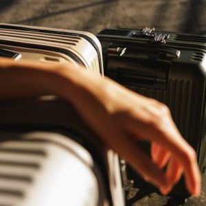 How to Travel on a Budget Easily